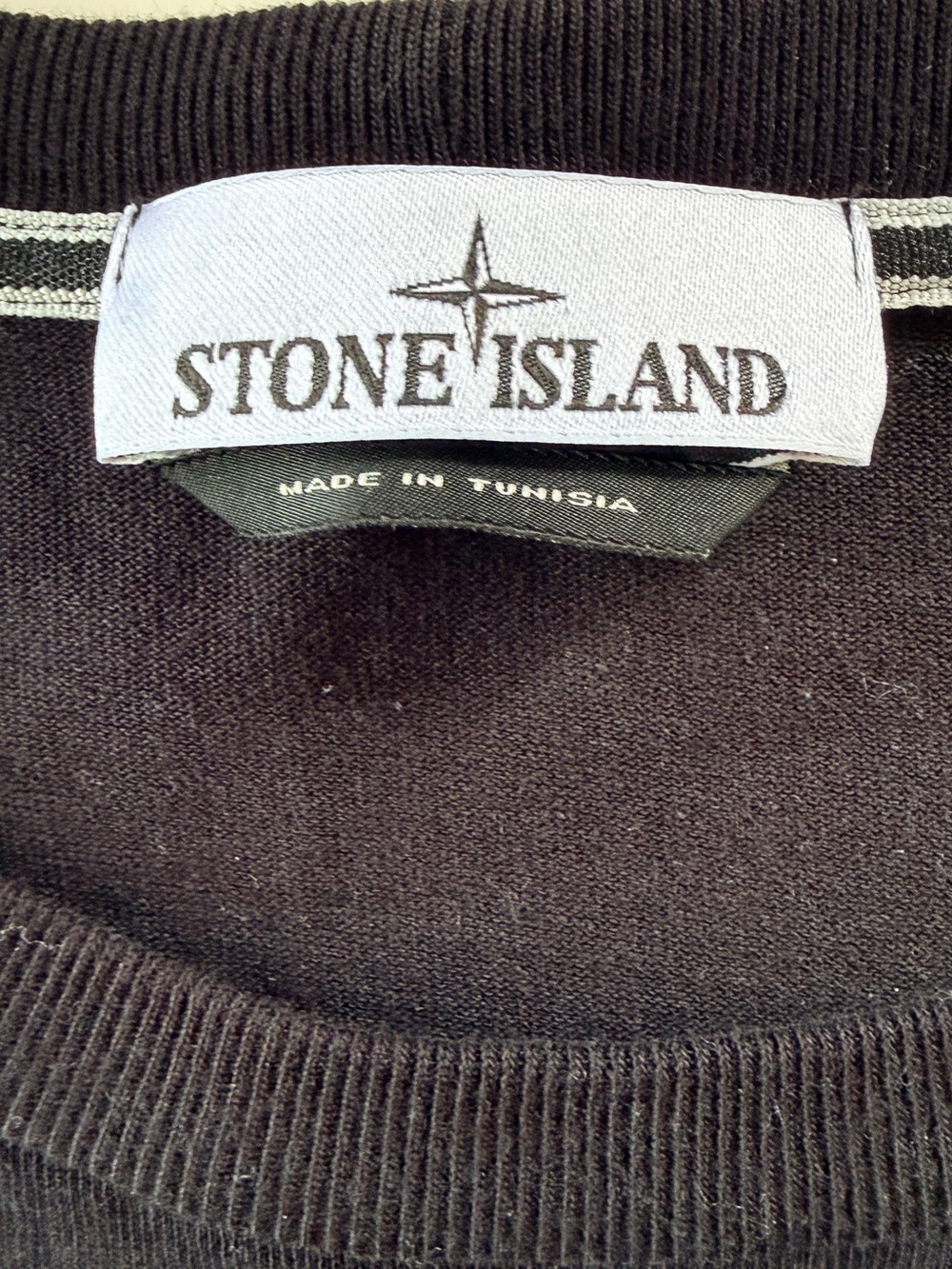 STONE ISLAND Spine Book-Print T-Shirt Black Size 3X - Picture 2 of 10
